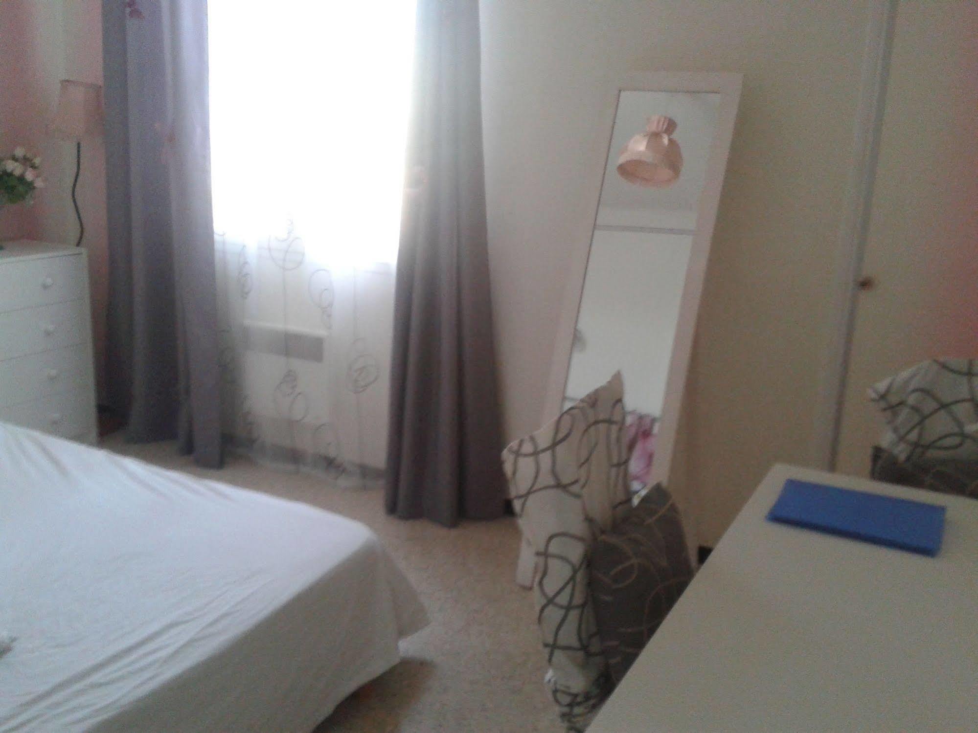 Appartement La Plage En Provence Le Pradet Eksteriør bilde